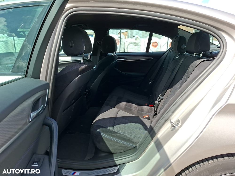 BMW Seria 5 520i AT MHEV - 17