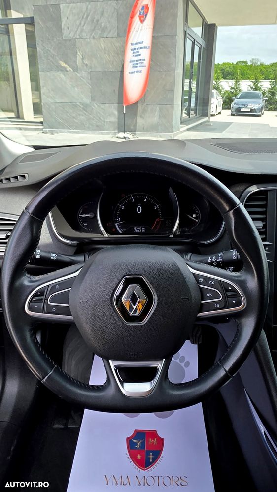 Renault Megane TCe 140 GPF LIMITED - 28