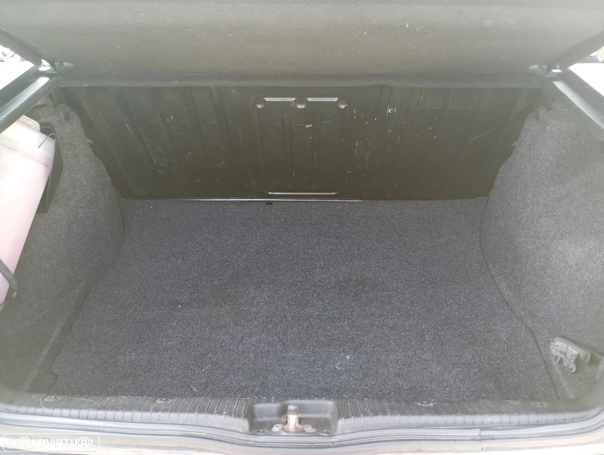 VW Golf - 8