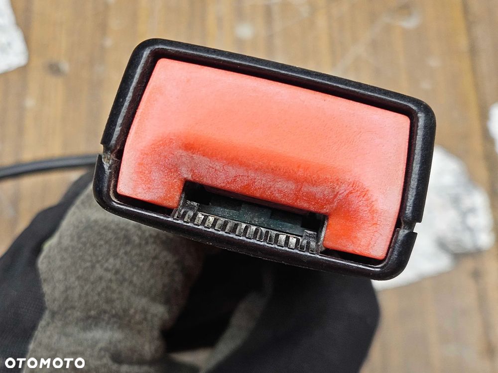 Zapinka 8E0857755D Spinka Klamra Czujnik Pas Pasa Bezpieczeństwa Lewa Prawa Audi A4 B6 B7 A6 C6 - 4