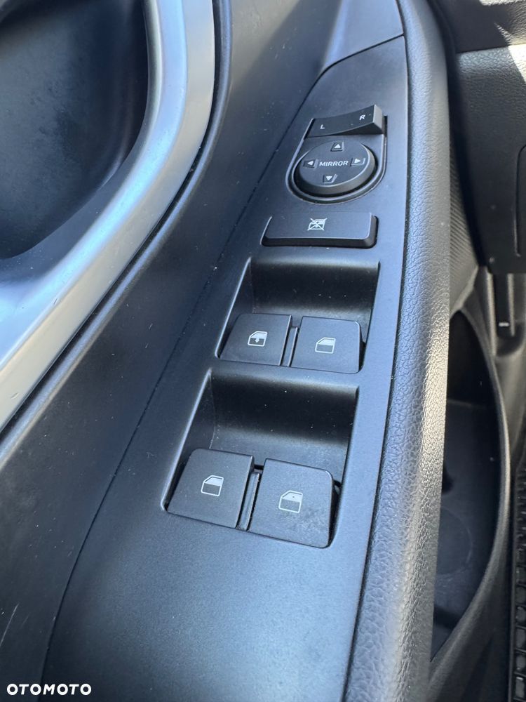 Hyundai i30 1.5 DPI Classic + - 10