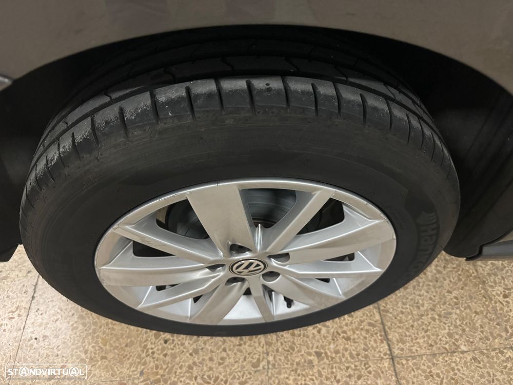 VW Polo 1.0 Confortline Nav - 12