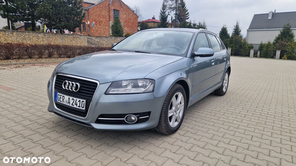 Audi A3 Sportback 1.6 TDI DPF Attraction - 2