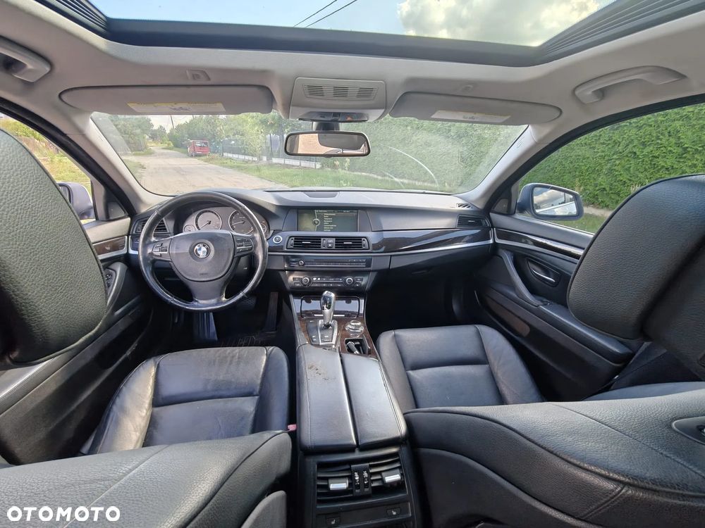 BMW Seria 5 535i xDrive Modern Line - 10