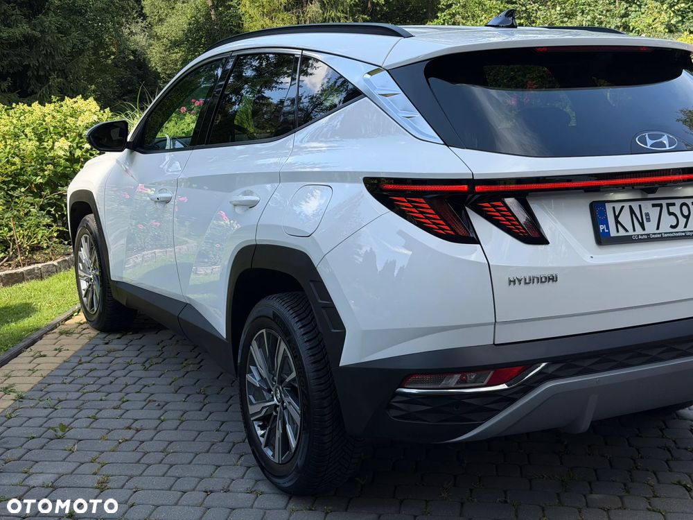 Hyundai Tucson 1.6 T-GDi HEV Executive 4WD - 17