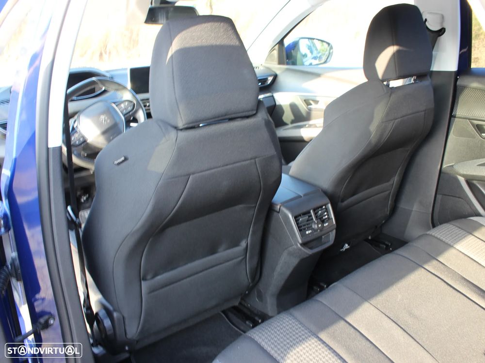 Peugeot 3008 PureTech 130 Stop & Start GPF EAT8 Allure - 27