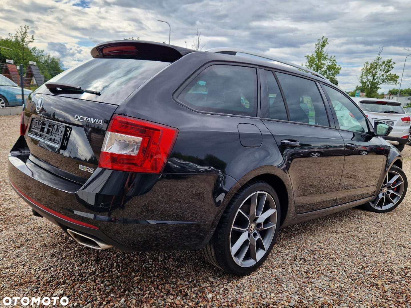 Skoda Octavia Combi 2.0 TDI RS - 2