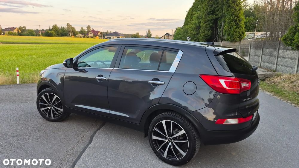 Kia Sportage 2.0 CRDI 2WD Spirit - 11