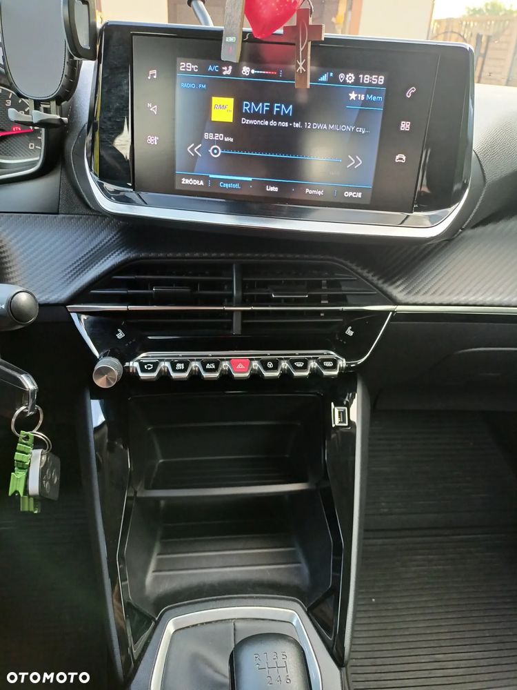 Peugeot 2008 1.2 PureTech Active S&S - 13