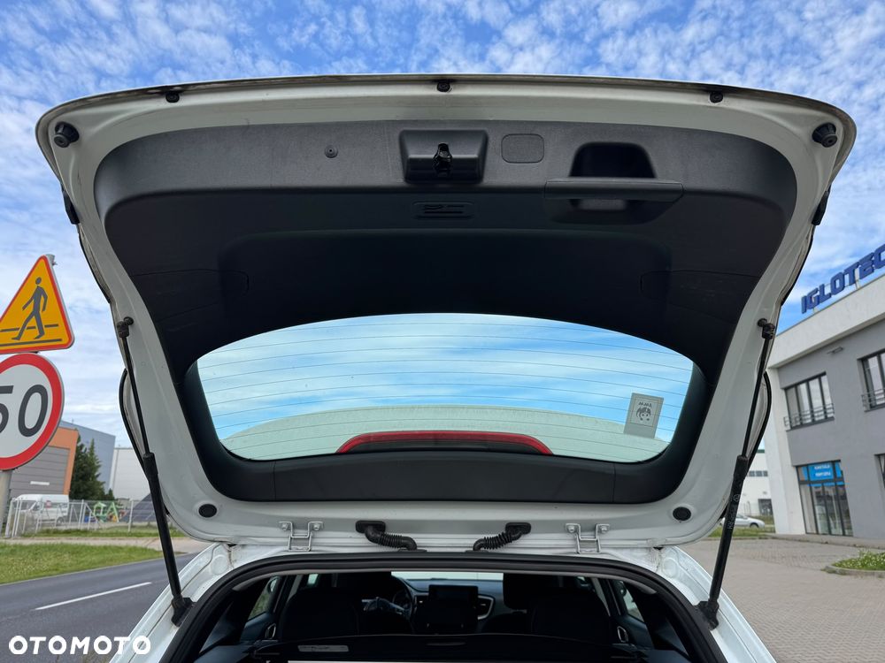 Kia Ceed 1.5 T-GDI M - 28