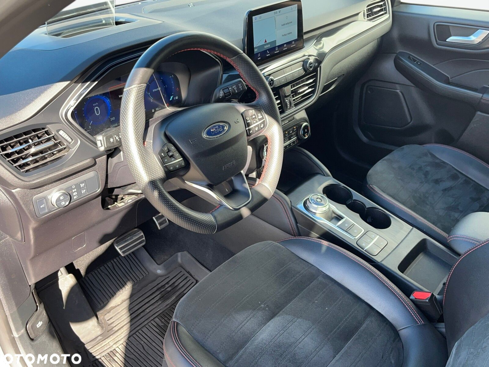Ford Kuga - 9