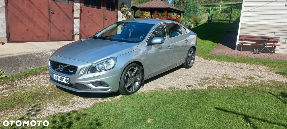 Volvo S60 D3 R-Design - 2