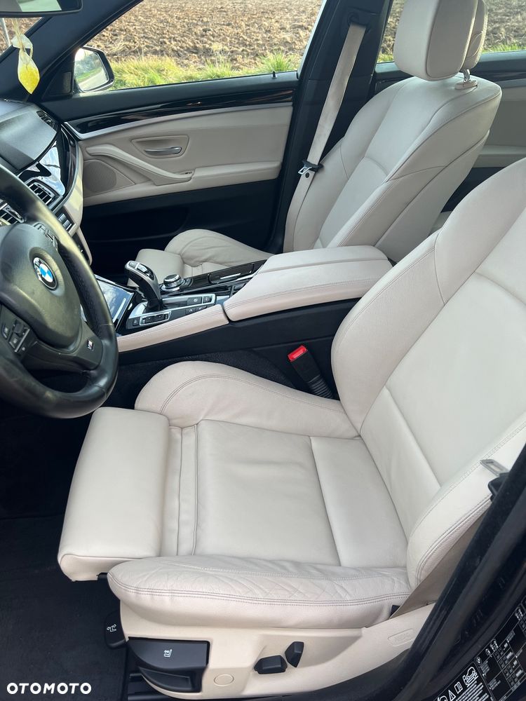 BMW Seria 5 528i xDrive Sport-Aut - 35