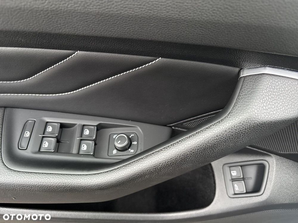 Volkswagen Passat - 13