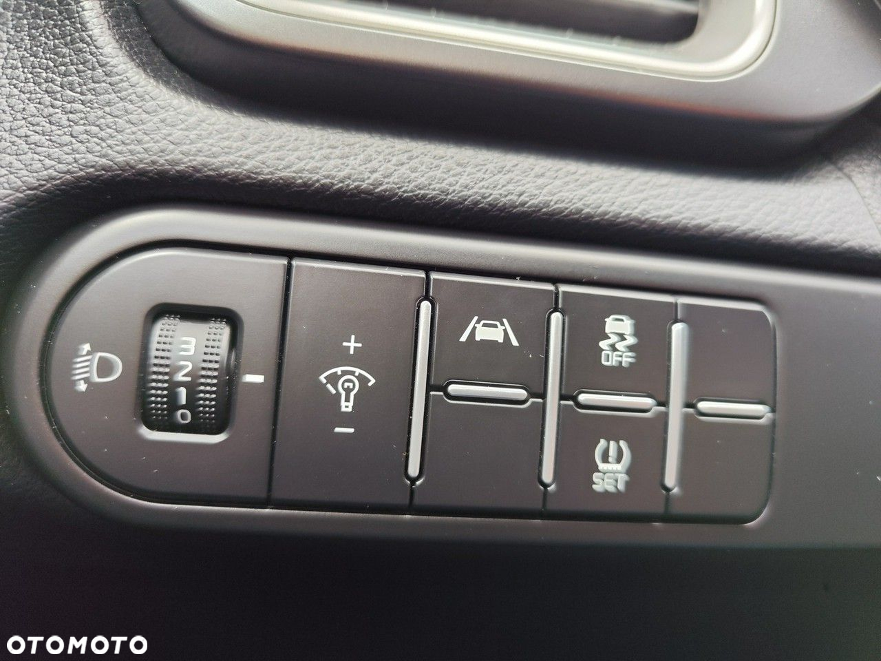 Kia XCeed - 14