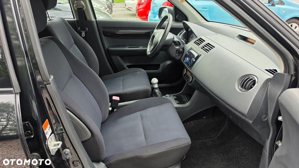 Suzuki Swift 1.3 Black and White - 15