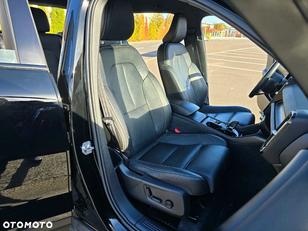 Volvo XC 40 T4 R-Design - 13