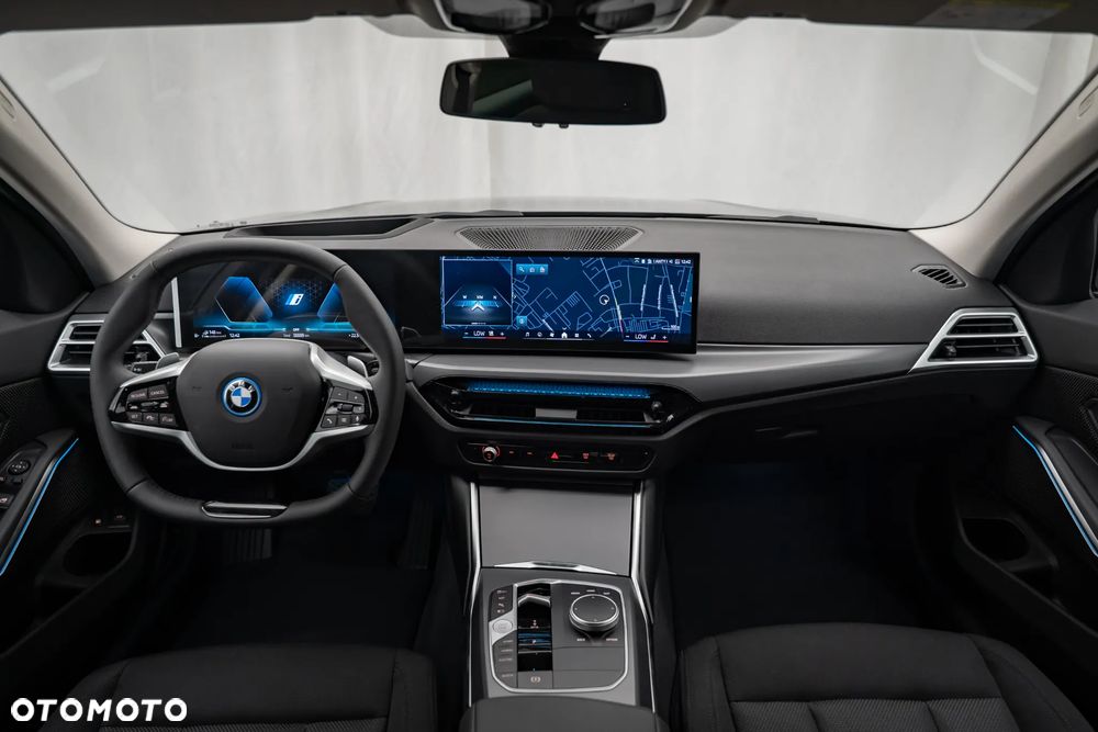 BMW Seria 3 330e PHEV xDrive - 36