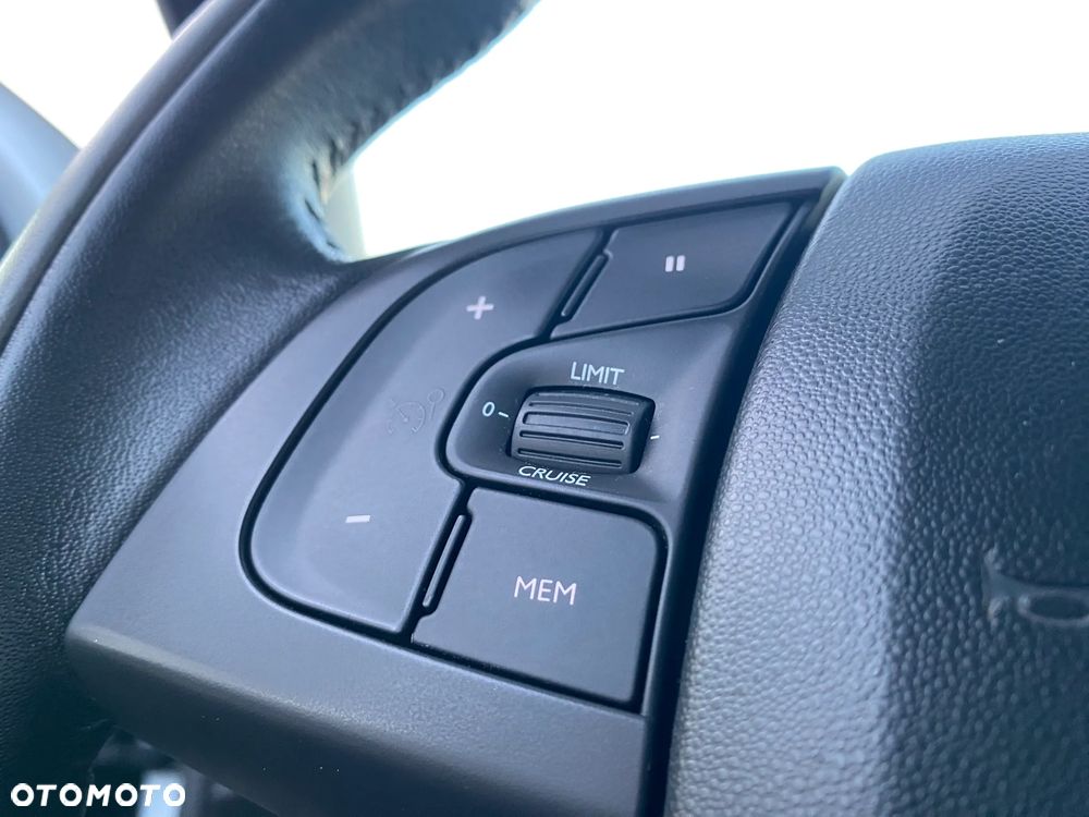 Citroën C4 Cactus 1.2 PureTech Shine - 31