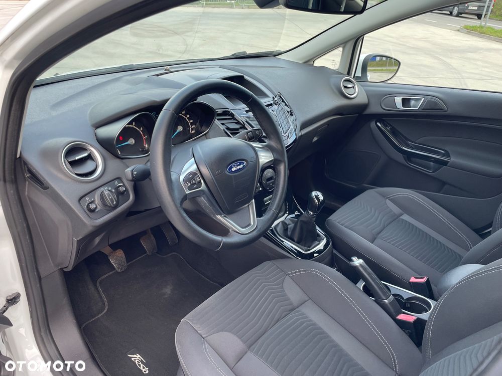 Ford Fiesta 1.0 EcoBoost Titanium - 11