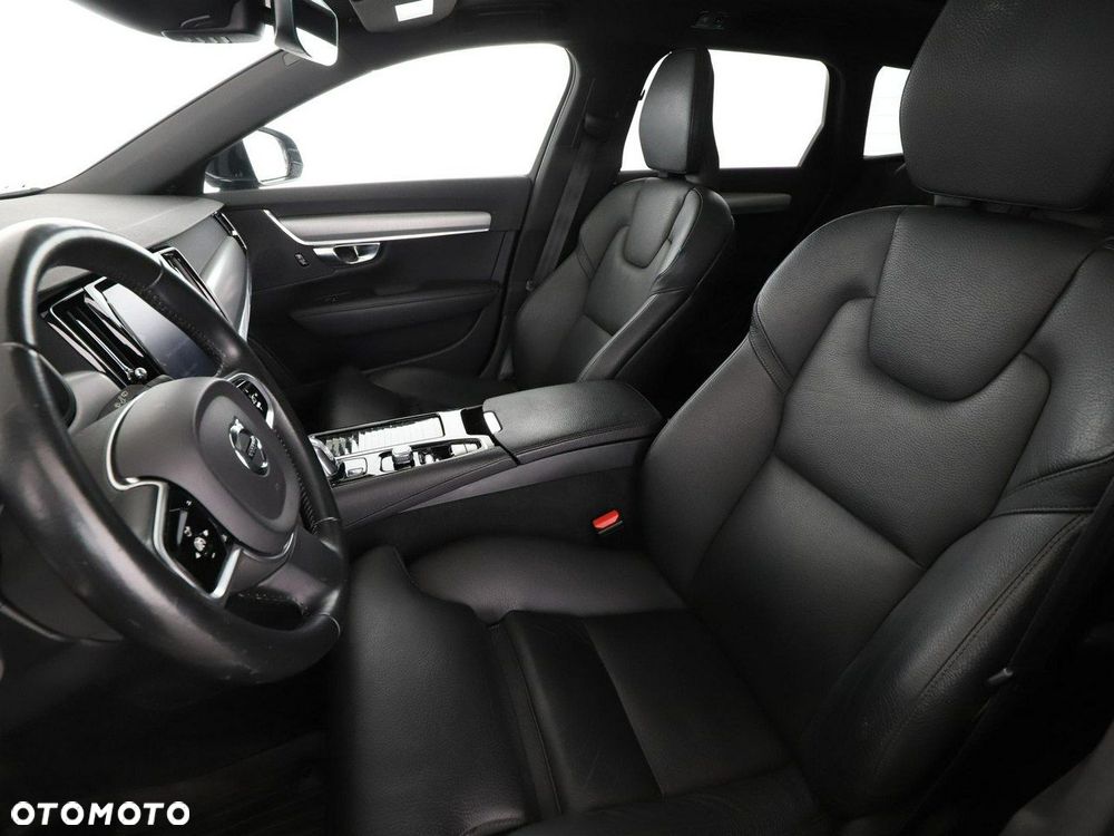 Volvo V90 T8 Twin Engine AWD Momentum - 14