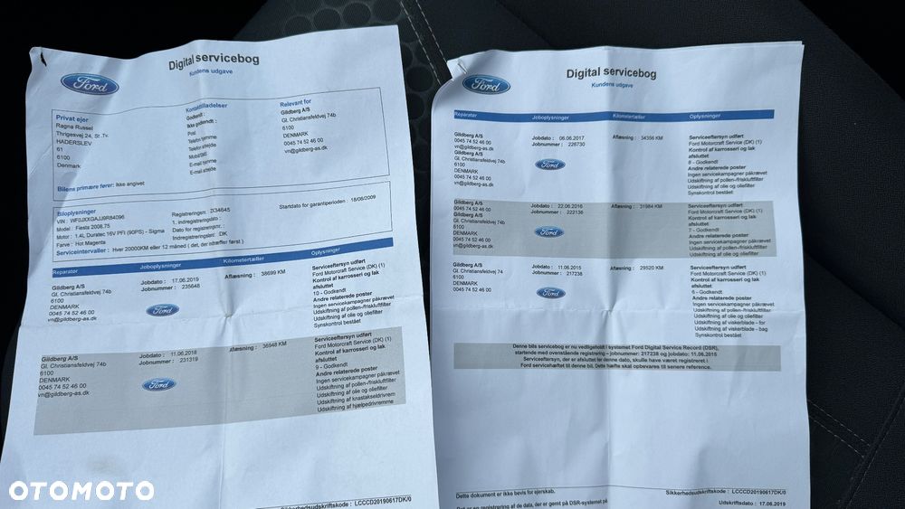 Ford Fiesta 1.4 Autom Champions Edition - 24