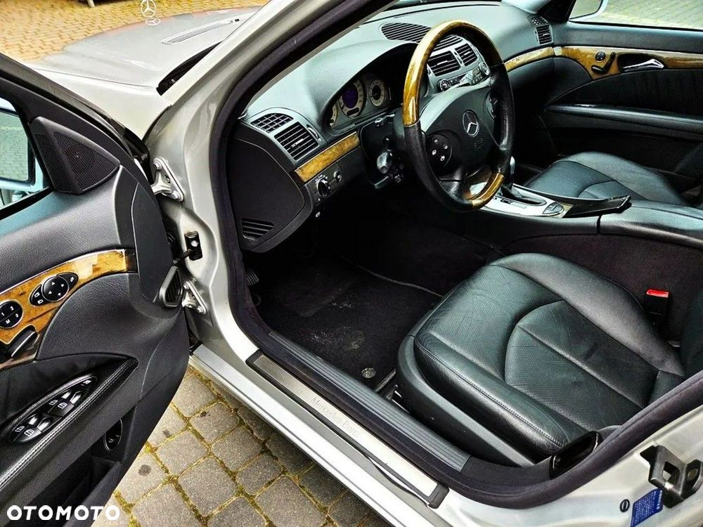 Mercedes-Benz Klasa E 500 T Avantgarde - 7