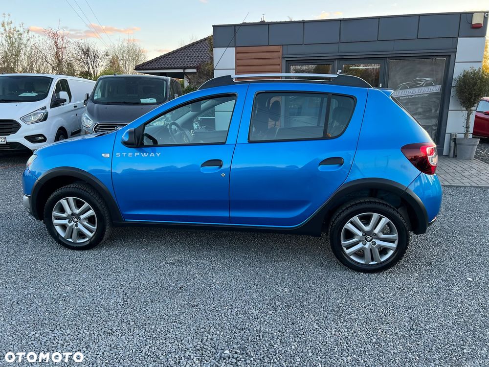 Dacia Sandero Stepway TCe 90 (S&S) Celebration - 4