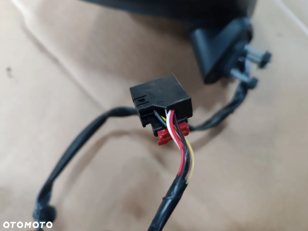 LUSTERKO LEWE 6 PIN AUDI A3 8V - 3