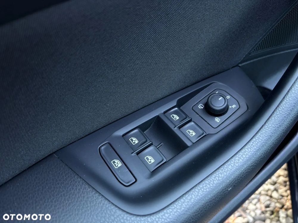 Volkswagen Passat - 39