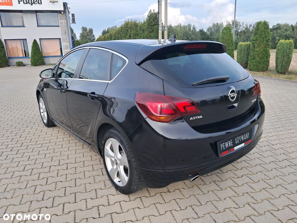Opel Astra 1.4 Turbo Innovation - 4
