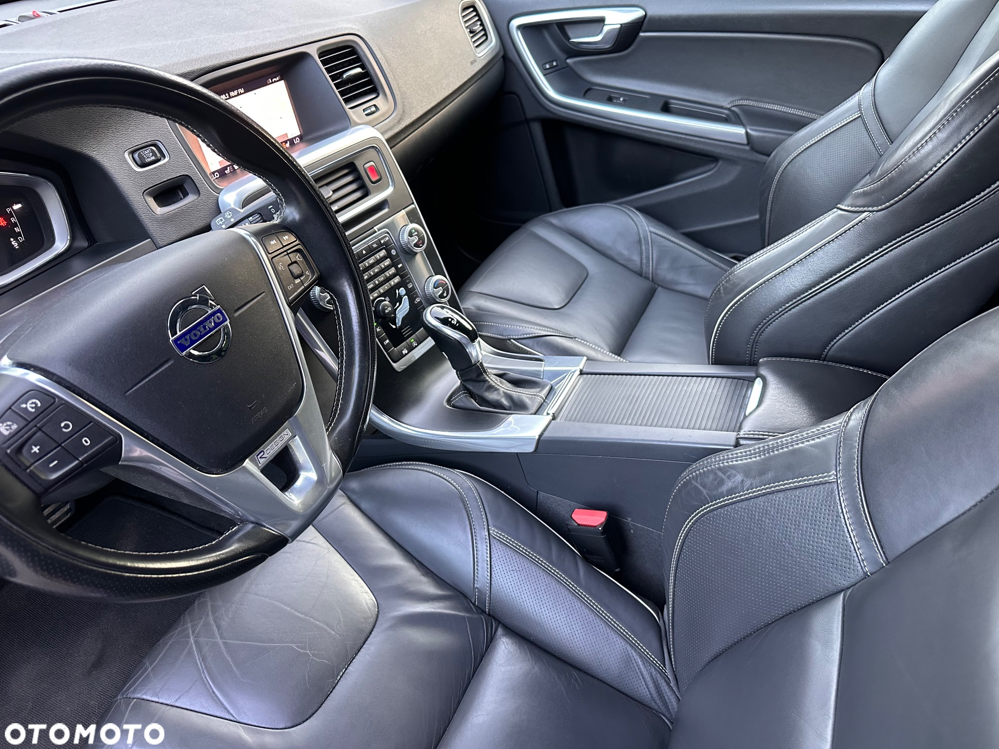 Volvo V60 D4 Drive-E R-Design Momentum - 18