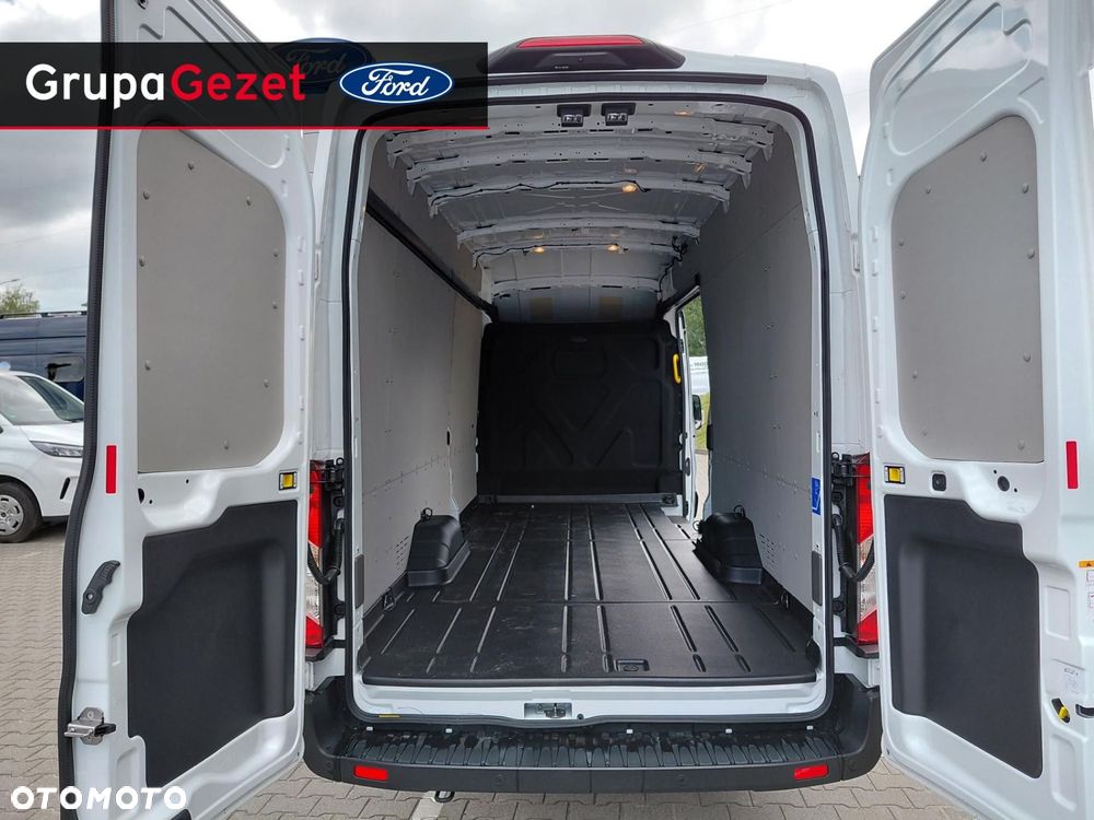 Ford Transit - 10