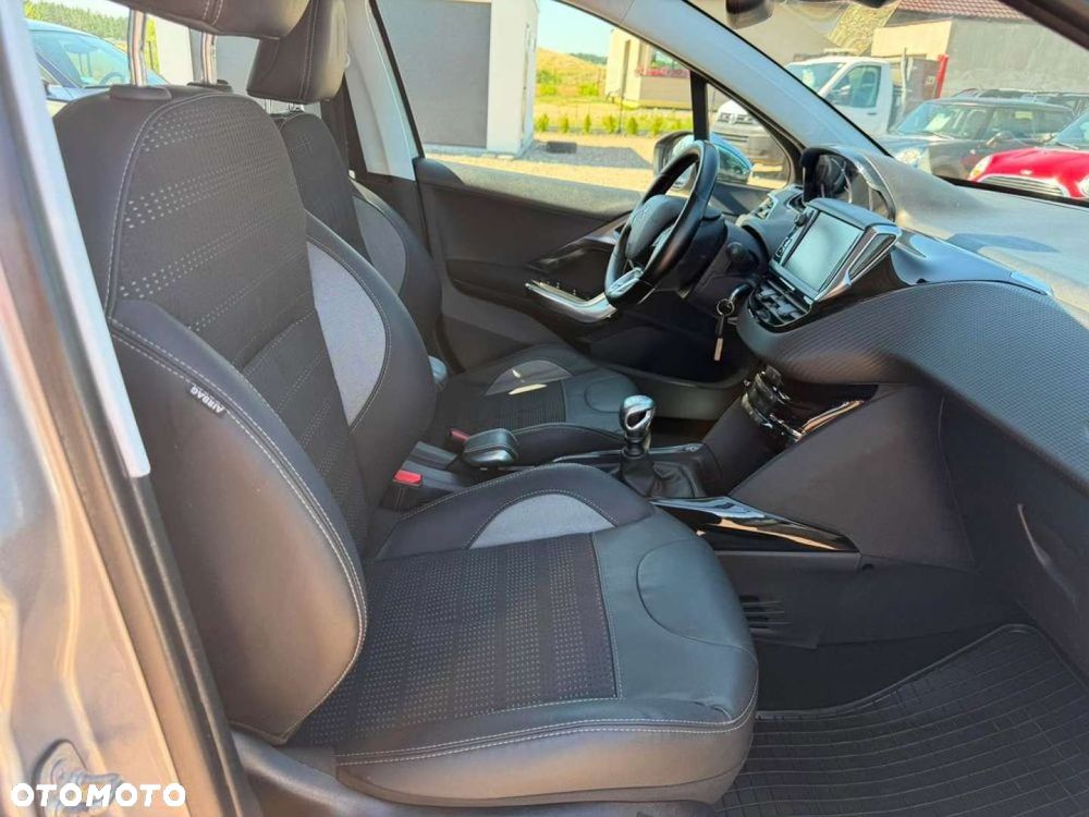 Peugeot 2008 - 12