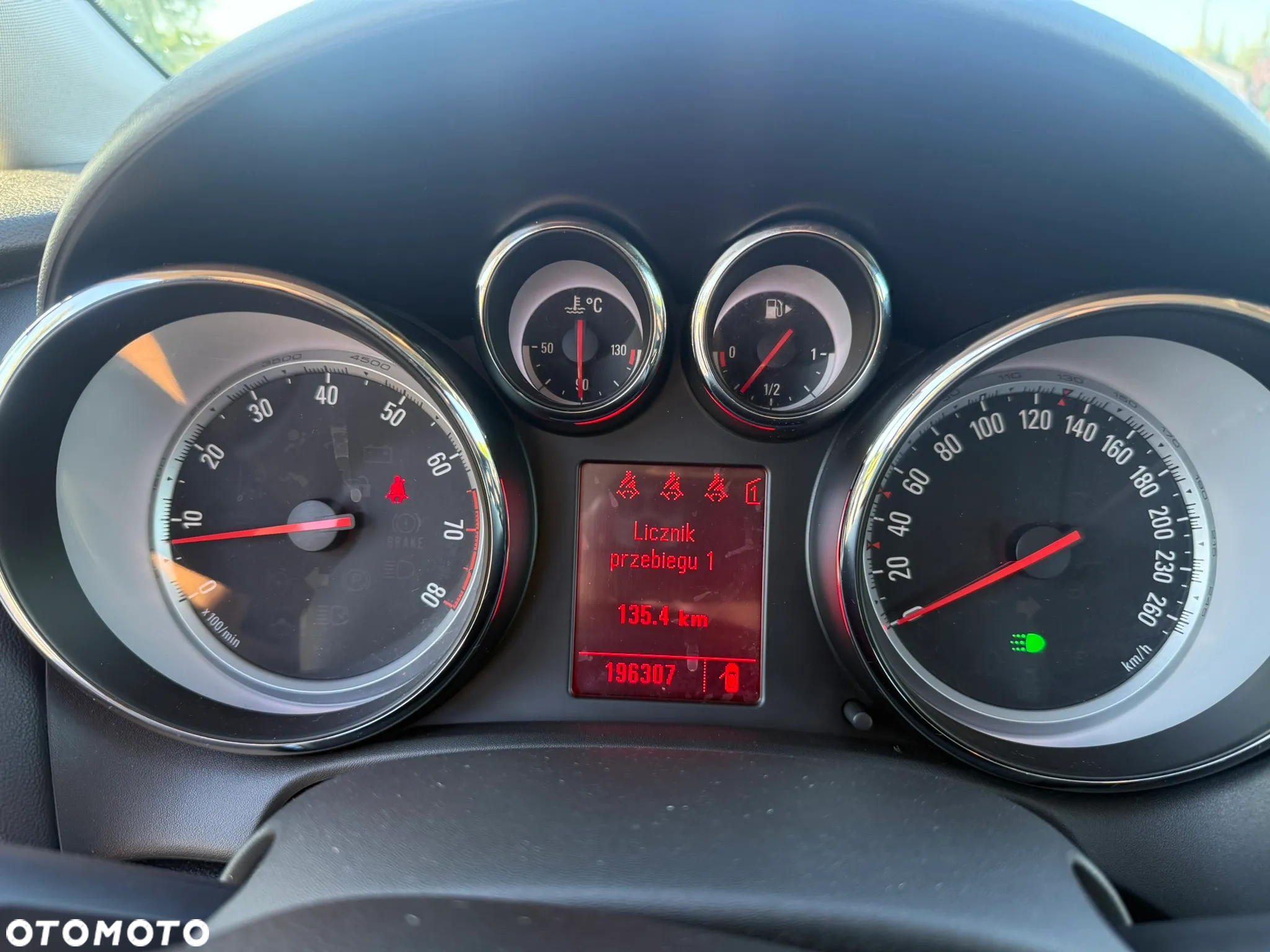 Opel Astra GTC 1.6 Turbo Edition - 6