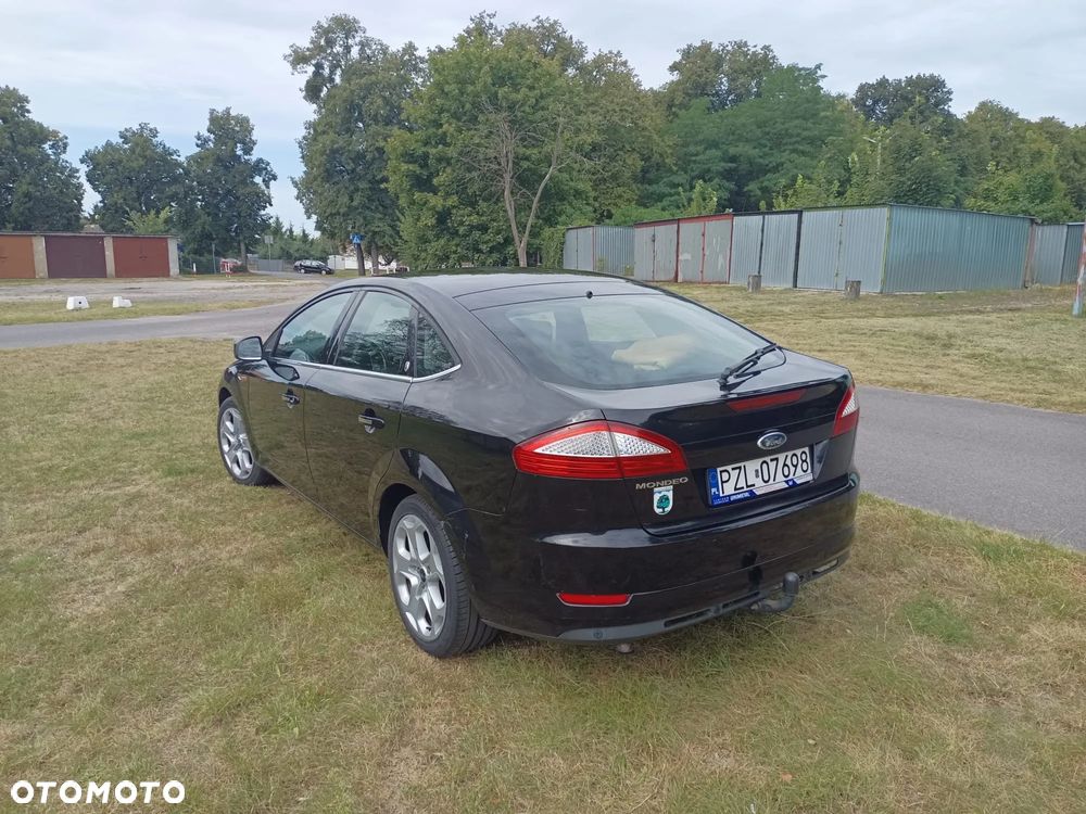 Ford Mondeo 2.0 Ghia X100 / X - 11