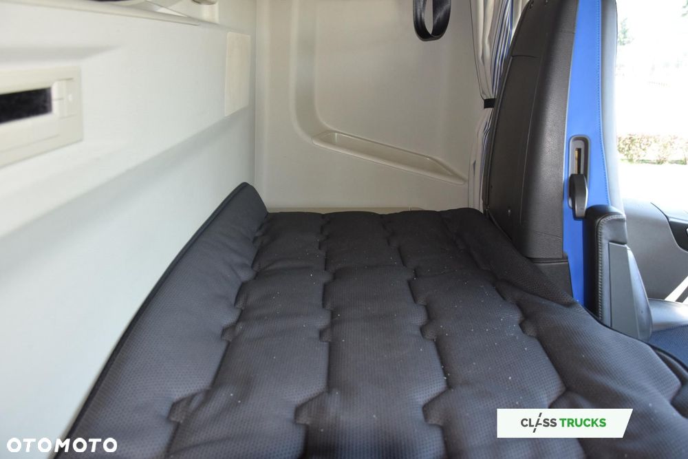 Volvo FH 500 Globetrotter XL i-ParkCool Adaptive Cruise Control Side Skirts - 15