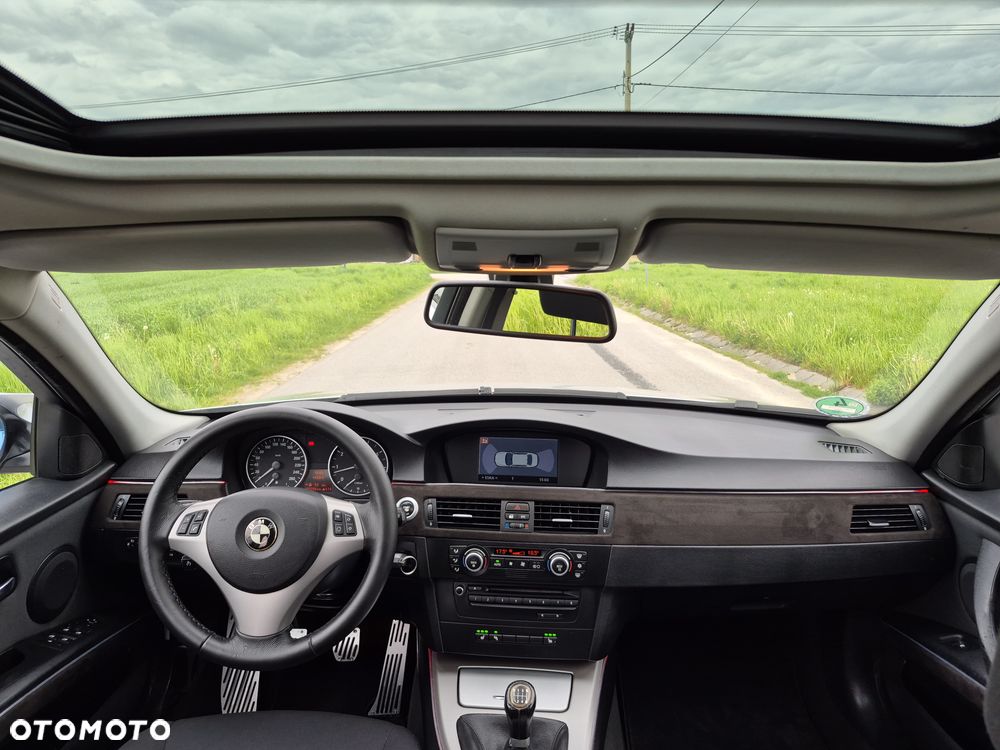 BMW Seria 3 - 23