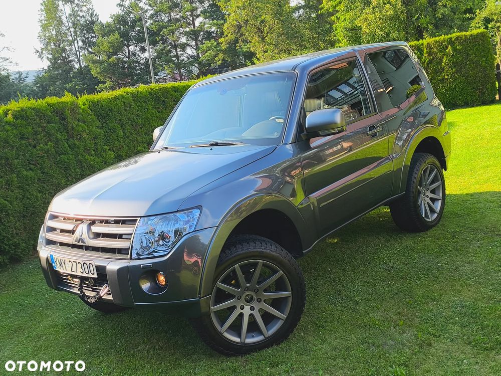 Mitsubishi Pajero 3.2 DI-D Intense - 1