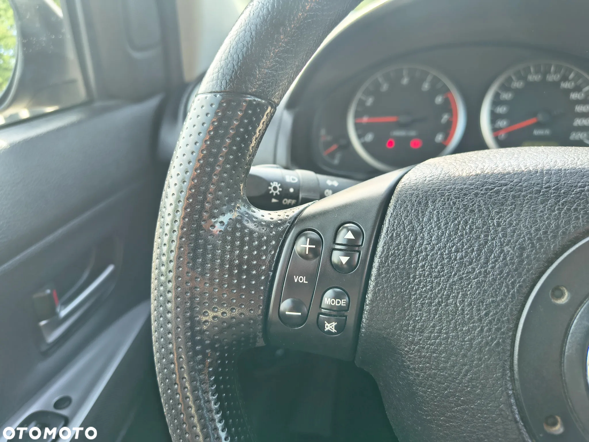 Mazda 2 1.4l Active - 33
