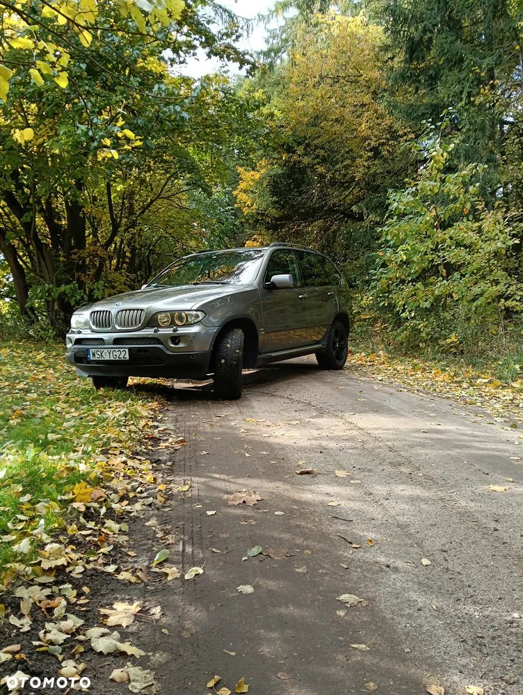 BMW X5 4.4 i - 1