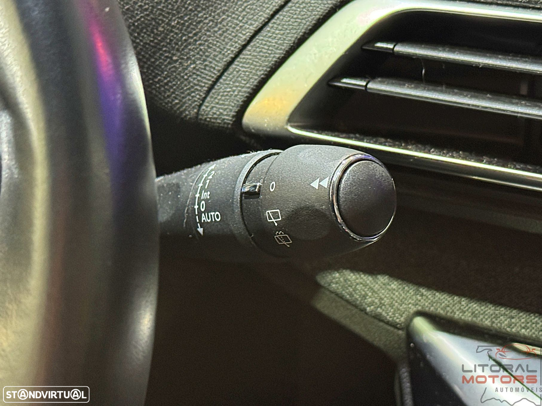 Peugeot 3008 1.2 PureTech Allure Pack EAT8 - 26