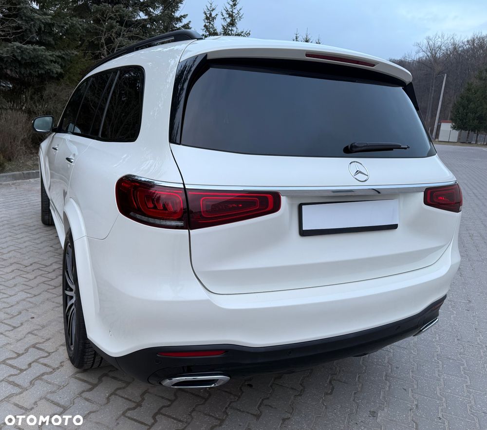 Mercedes-Benz GLS - 11