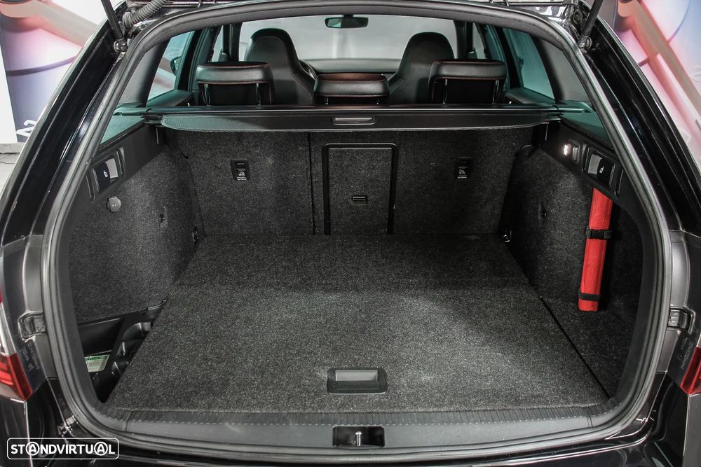 Skoda Octavia Break 2.0 TDI RS DSG - 30