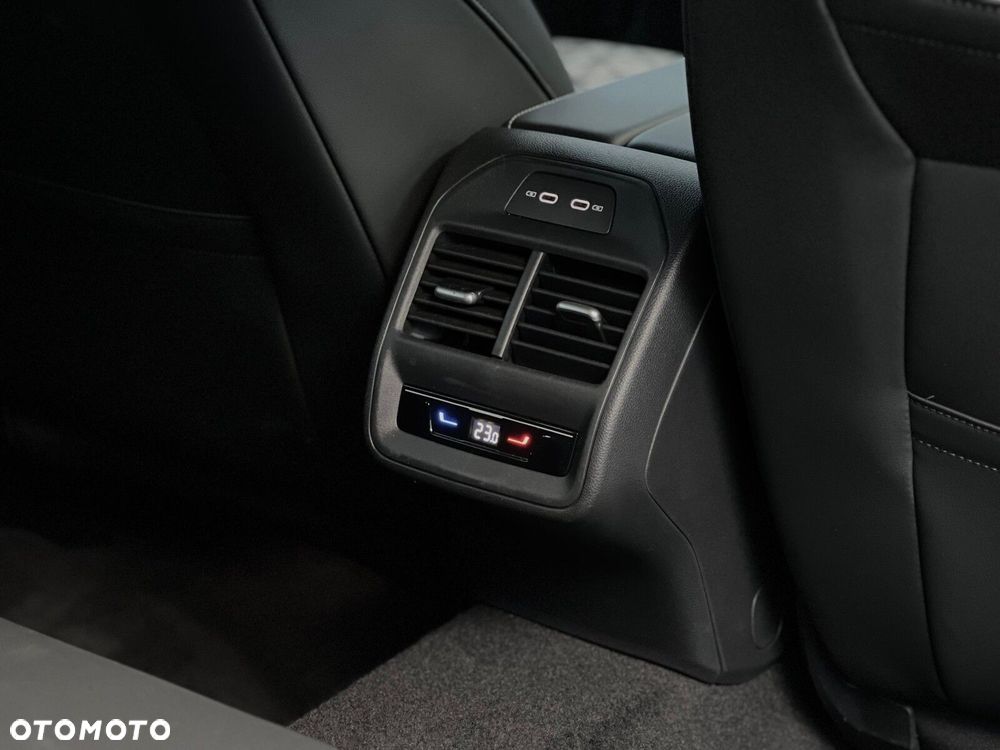 Volkswagen Passat - 19