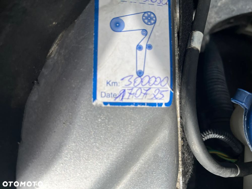Peugeot 308 SW BlueHDi 120 EAT6 Stop & Start Active - 29