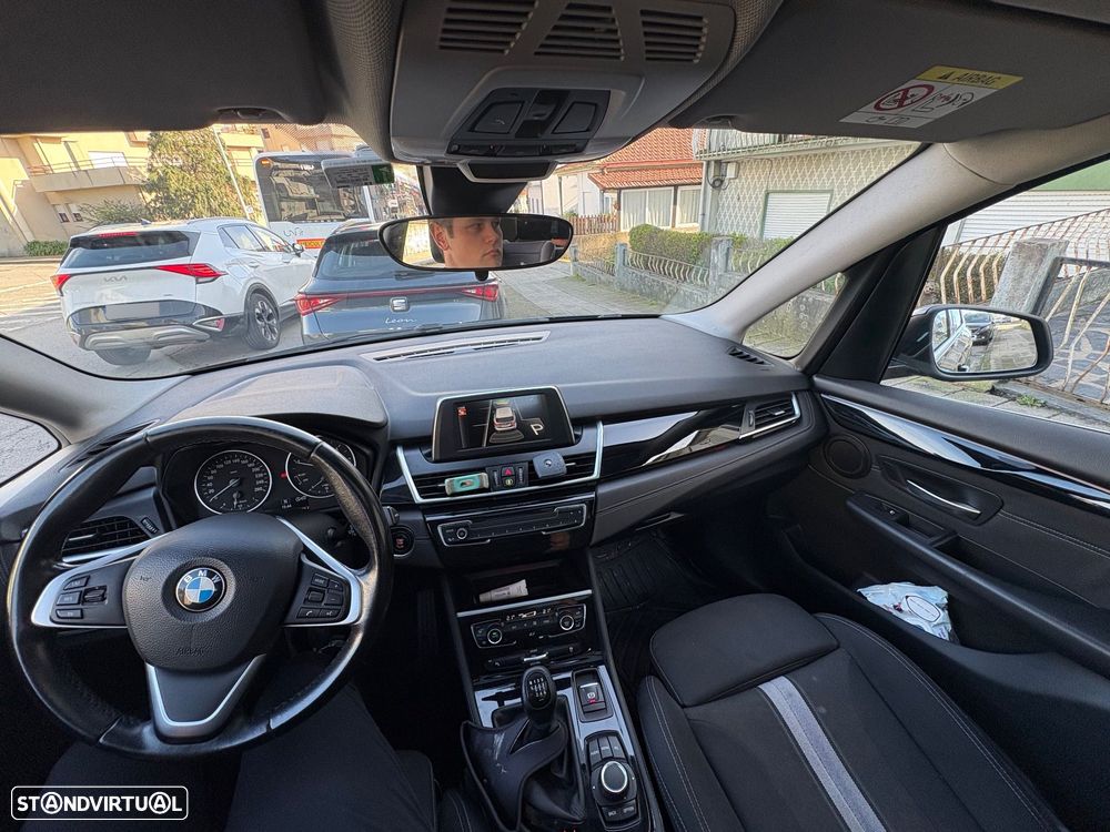 BMW 216 Active Tourer d Line Sport - 6