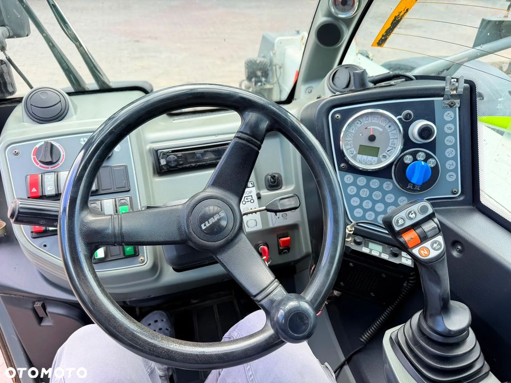 Claas Scorpion 7055 Varipower - 23