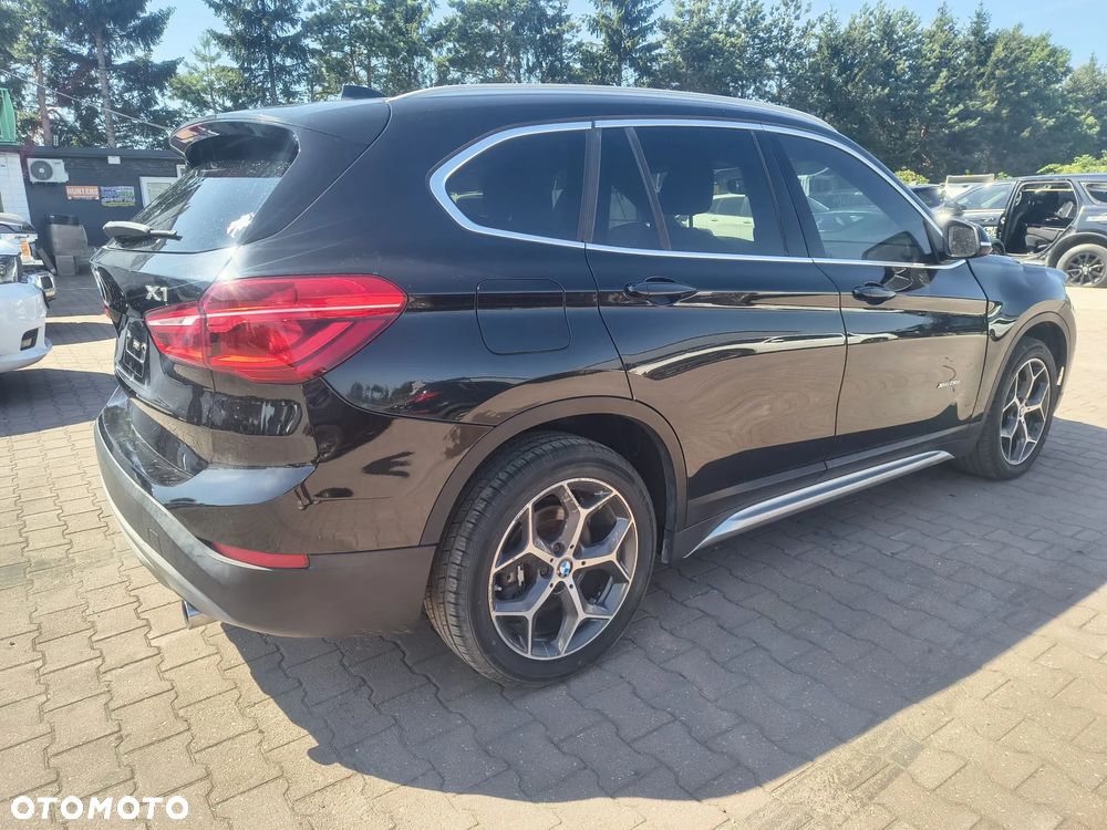 BMW X1 xDrive28i - 7