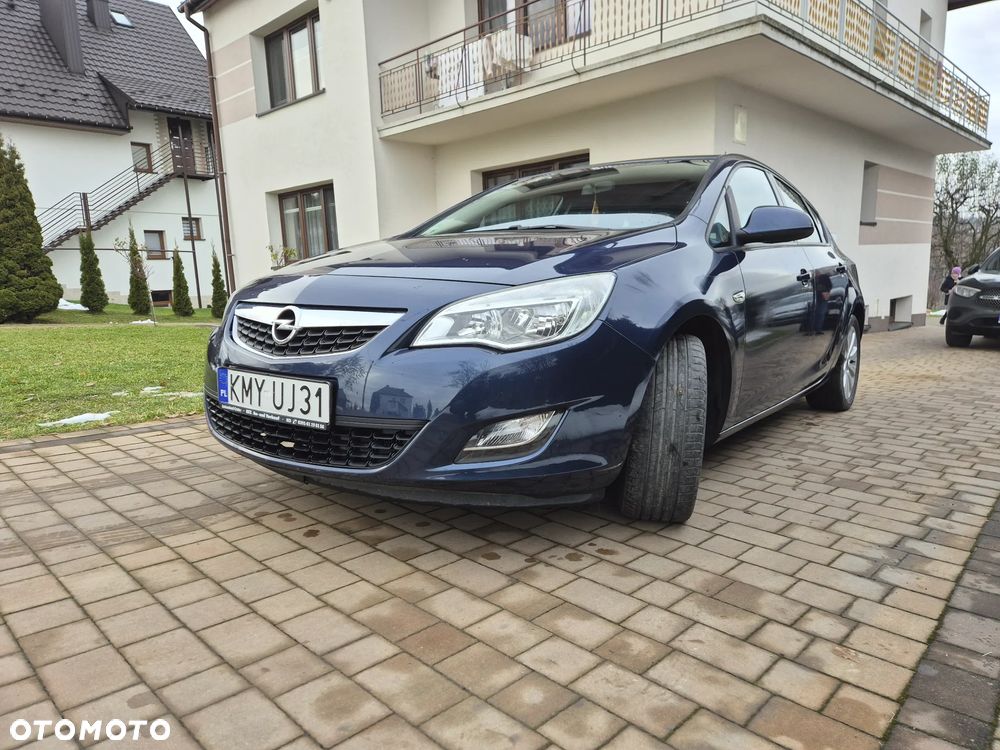 Opel Astra - 1